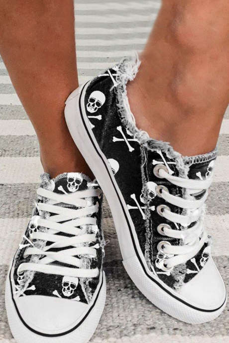 Svart Skull Print Sneakers med snörning i canvas