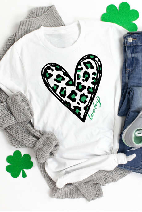 T-shirt blanc Lucky Leopard Heart Print St Patricks Day