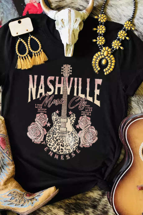 Camiseta negra con gráfico de guitarra de leopardo de Nashville Music City