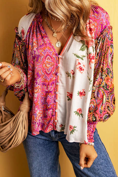 Blusa con scollo a V abbottonata con polsini arricciati patchwork floreale multicolore