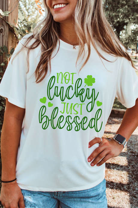 T-shirt graphique blanc St Patricks Not Luck Just Blessed