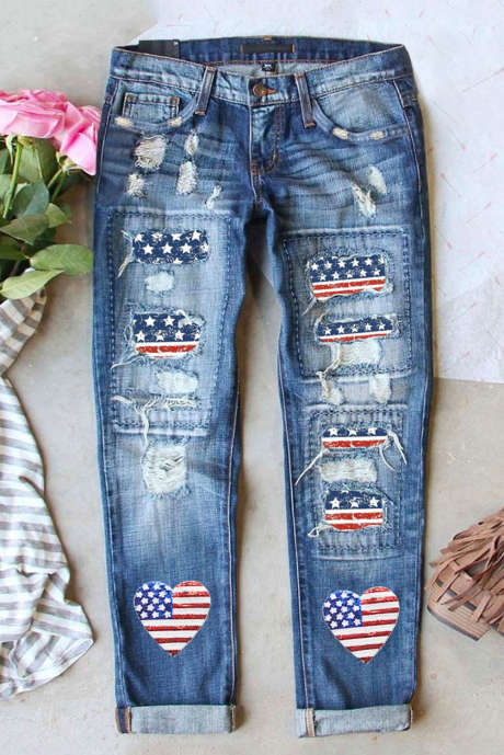Jeans sfilacciati con toppa bandiera americana a forma di cuore azzurro cielo
