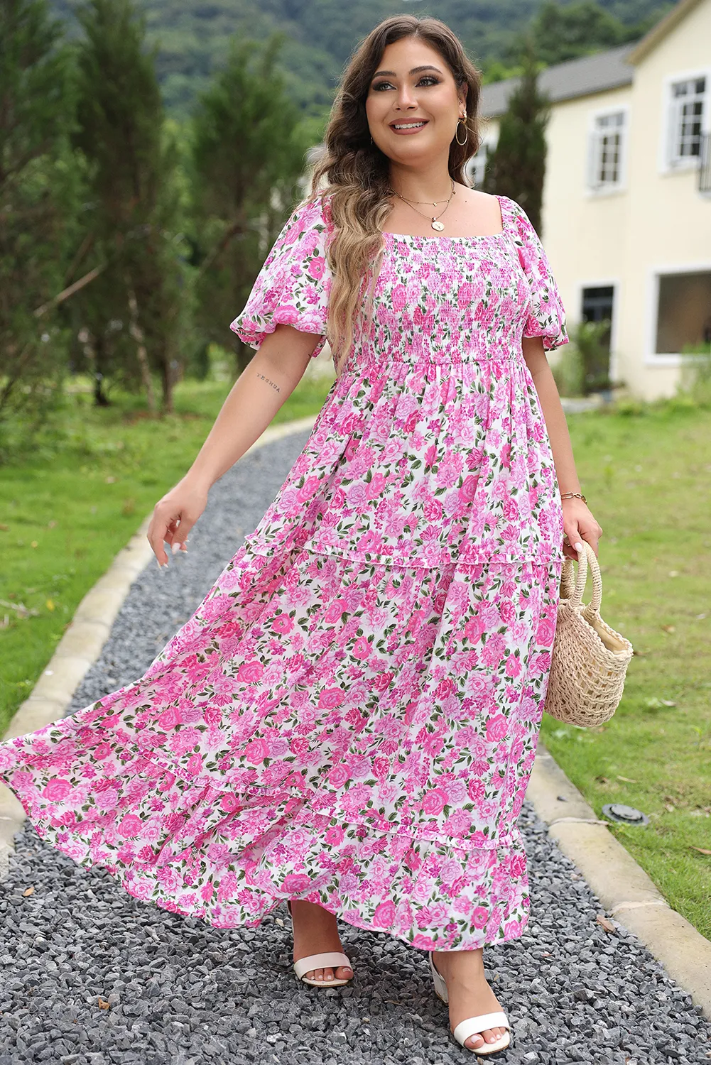 vestido floral de talla grande