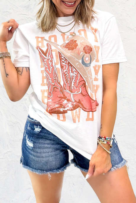 Bílé tričko HOWDY Kovbojské boty s grafickým výstřihem
