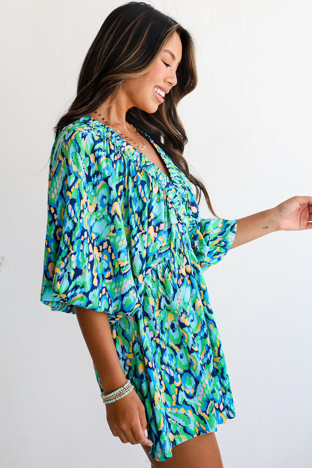$9.35 Green Abstract Print Puff Sleeve V Neck High Waist