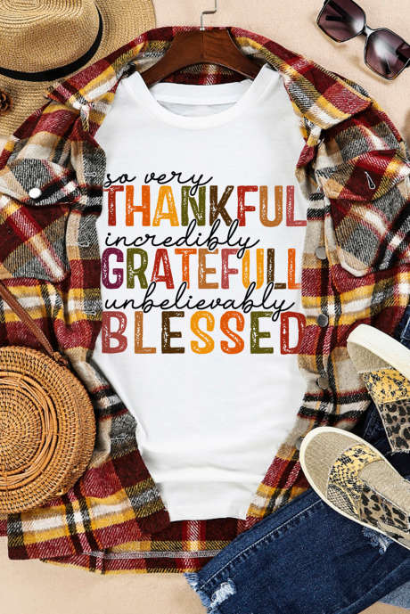 Kaos Leher Kru Cetak Slogan Thanksgiving Putih