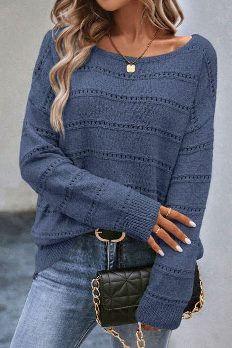 Dzianinowy sweter pointelle w kolorze prawdziwego turkusu, z dekoltem w łódkę i opadającymi ramionami