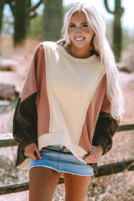 Felpa con cappuccio alto e basso patchwork oversize beige a blocchi di colore