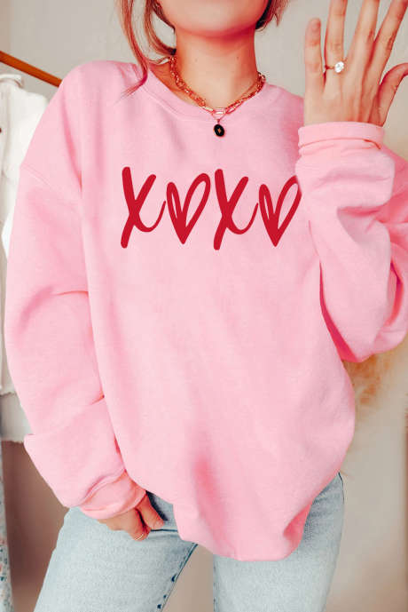 Sweatshirt mit Rundhalsausschnitt und überschnittener Schulter „XOXO“ in Rosa mit Herz-Grafik und Valentinstag-Motiv LC25319155-10