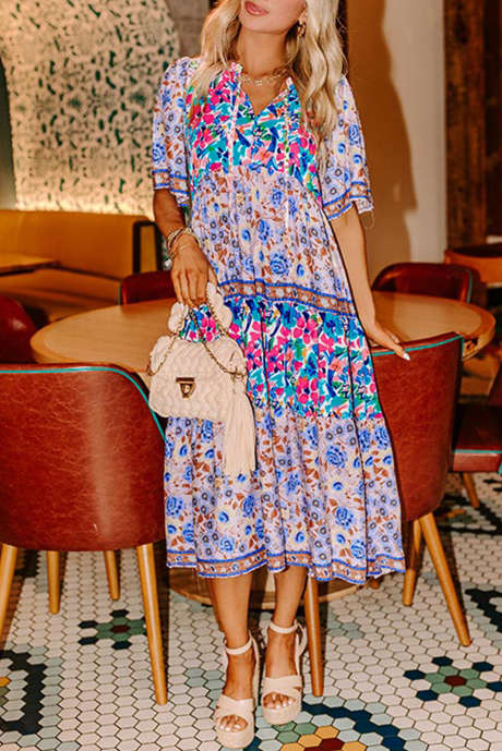 Robe à manches courtes et col fendu à imprimé floral mixte bleu ciel