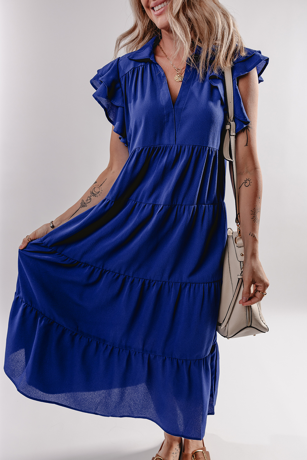 Robe mi-longue à manches volantées
