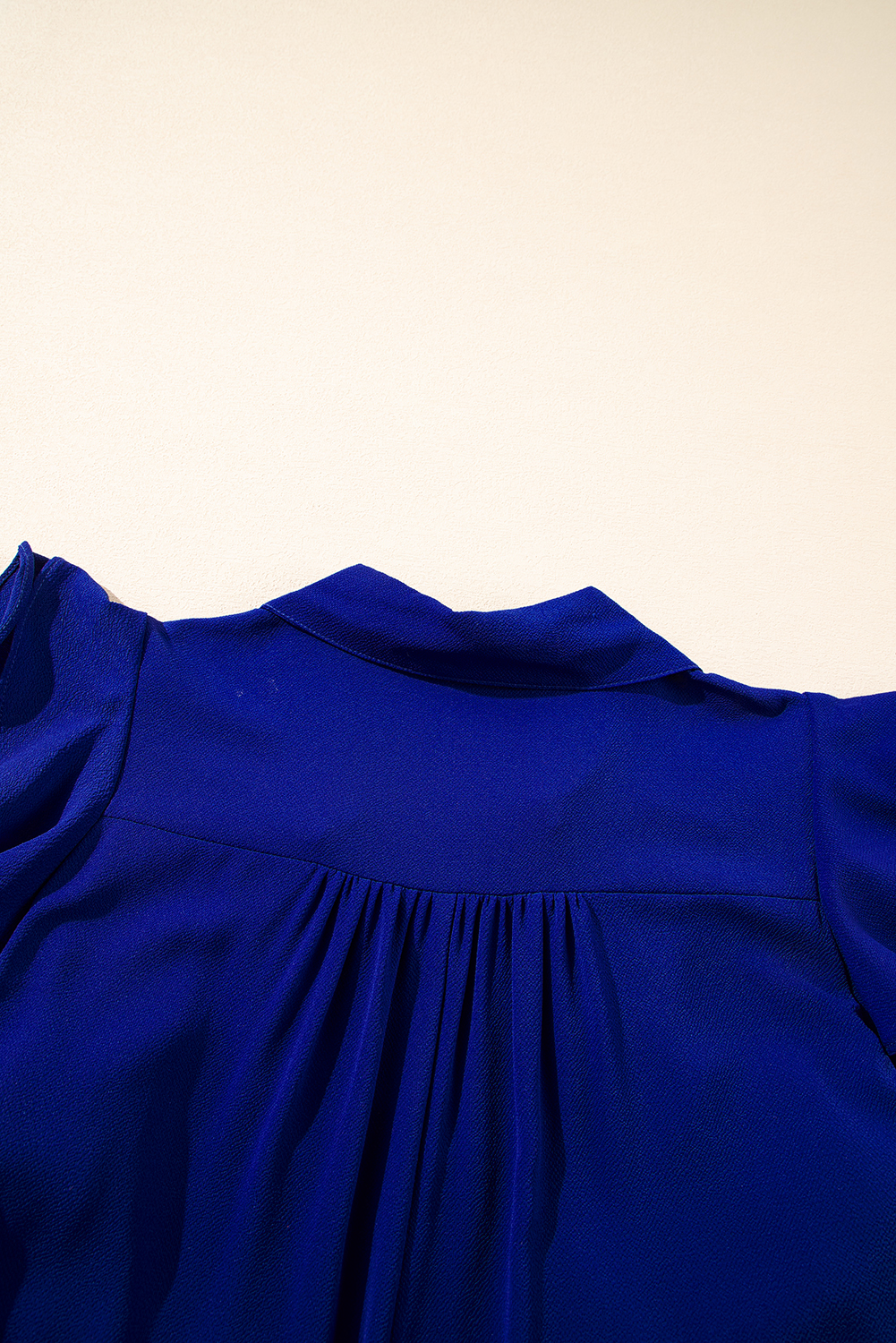 robe midi bleue à manches