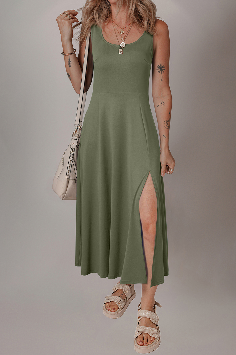 $8.15 Four Leaf Clover Sleeveless Scoop Neck Flared Split