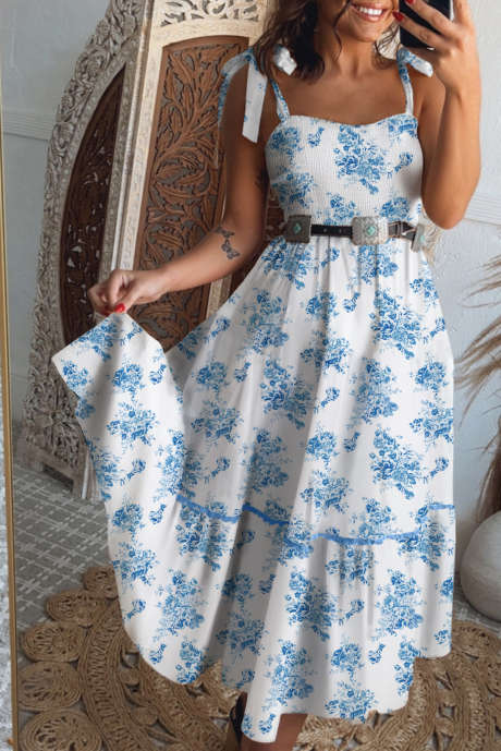 Robe longue sans manches à imprimé floral bleu ciel avec épaules froncées et nœud