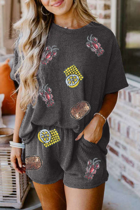 Conjunto de camiseta e short texturizados com estampa de comida de lagostim e lantejoulas cinza carbono