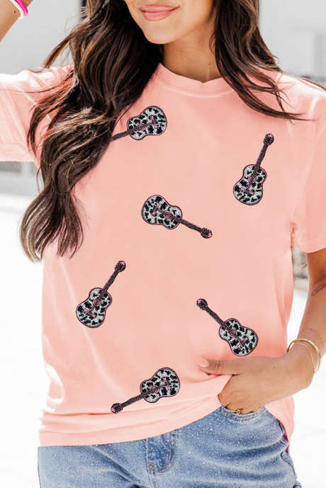 Camiseta de cuello redondo con parche de guitarra de leopardo rosa y lentejuelas