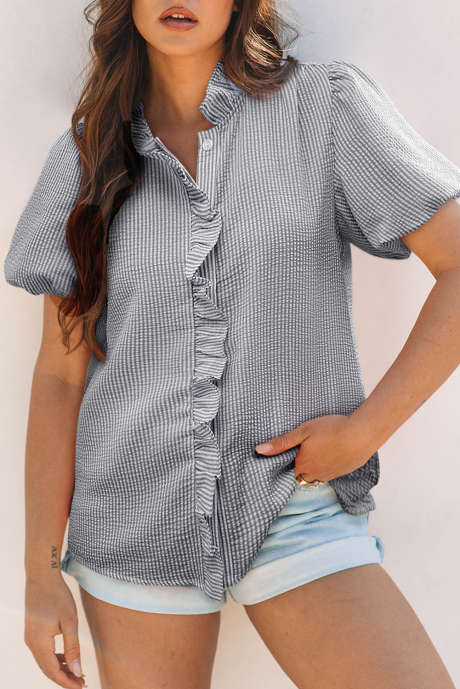 Chemise à manches courtes et volants à rayures noires