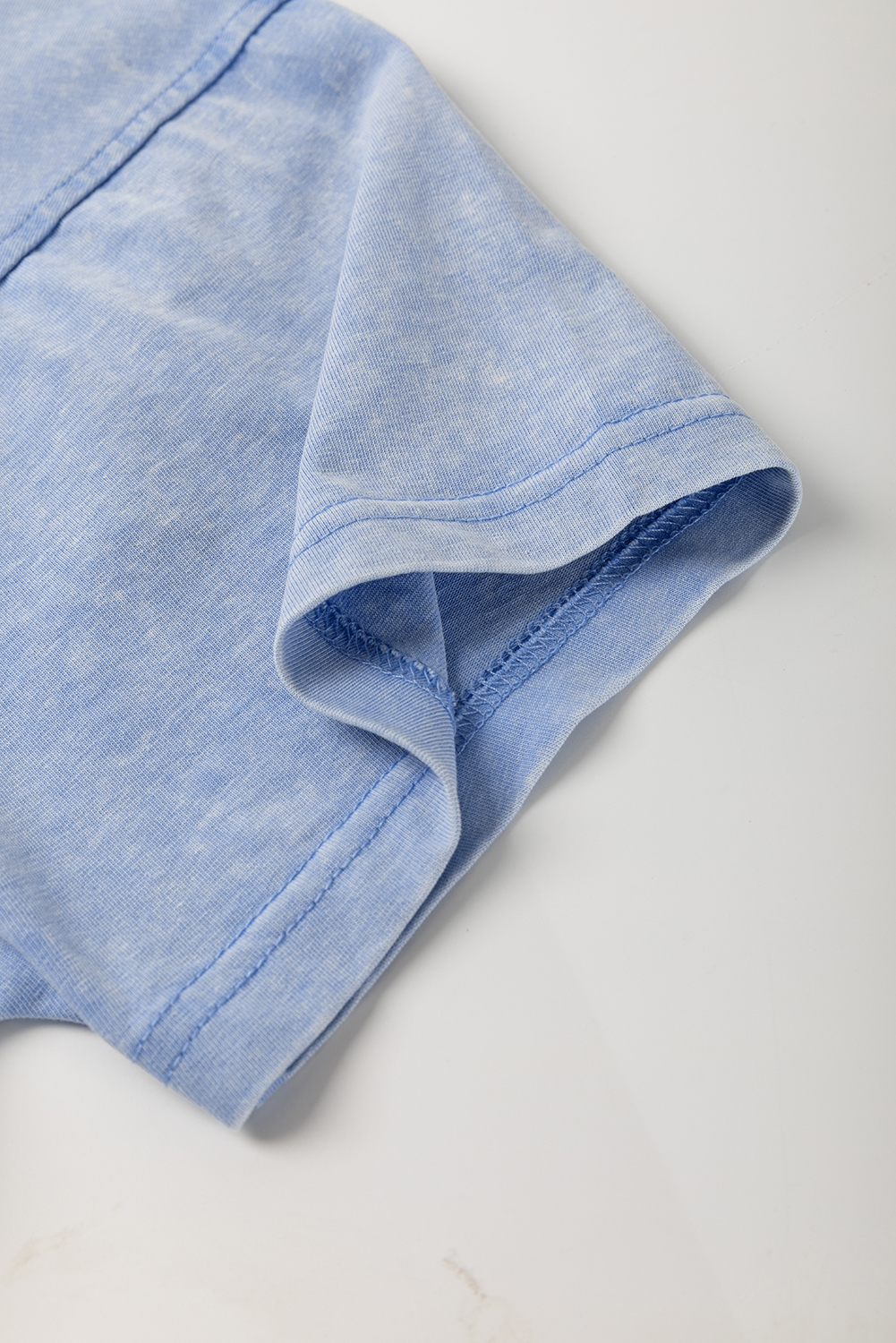 Mini-robe à manches courtes