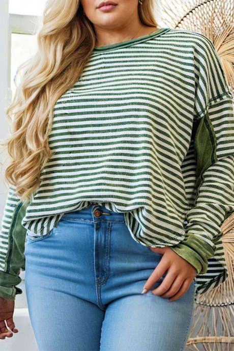 Top térmico de talla grande con costuras expuestas y rayas verdes