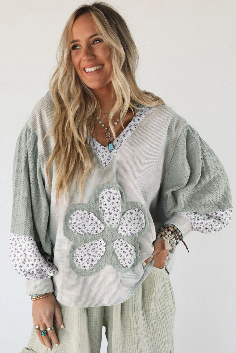 トップス With Love $10.8 Green Floral Patched Waffle Textured Colorblock V Neck