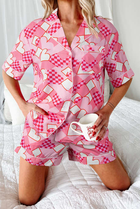 Ensemble pyjama court soyeux à imprimé cœur rose