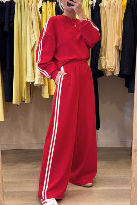 Ensemble 2 pièces avec pull ras du cou et pantalon de survêtement élastique à rayures rouges