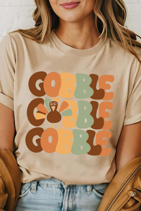 Tricou kaki GOBBLE cu imprimeu de curcan și mesajul Zilei de Recunoștință la modă