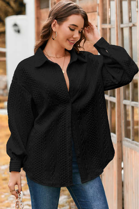 Luźna kurtka z bufiastymi rękawami w kolorze czarnym z fakturą kabla