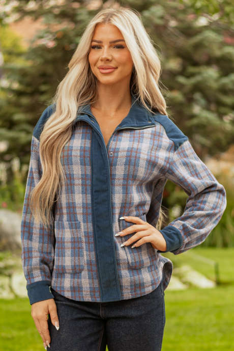 Куртка серого цвета в клетку из вельвета с застежкой-молнией на кнопки и воротником-стойкой