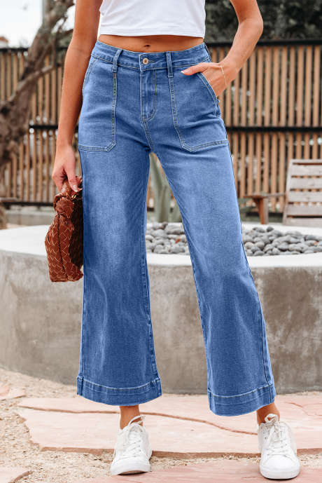 Calça jeans cropped azul-celeste de cintura alta e perna larga