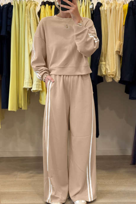 Ensemble 2 pièces de survêtement élastique à col ras du cou et rayures style universitaire, couleur avoine, LC628157-P1015