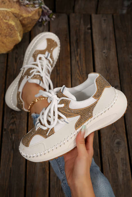 Witte, met strass versierde, kleurblok-patchwork veter- en ademende sneakers