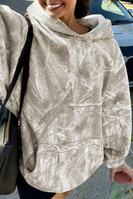 Übergroßer sportlicher Hoodie mit Camouflage-Waldland-Print in Beige