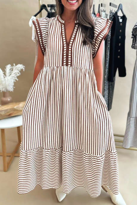 Hnědé pruhované midi šaty s dvojitým volánem a krátkým rukávem, kontrastním lemem a výstřihem do V