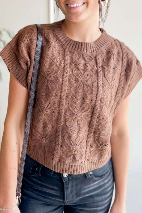 栗色のケーブルフラワーニットラウンドネック半袖セーター