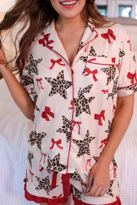 Witte luipaardster lint strik print contrasterende rand korte pyjamaset