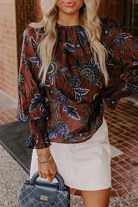 Braune Herbstbluse mit Blumenmuster und gesmokten Bündchen DLM2513239338-P1720