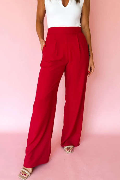 Pantalon droit ample à taille haute élastique et détails plissés rouge feu