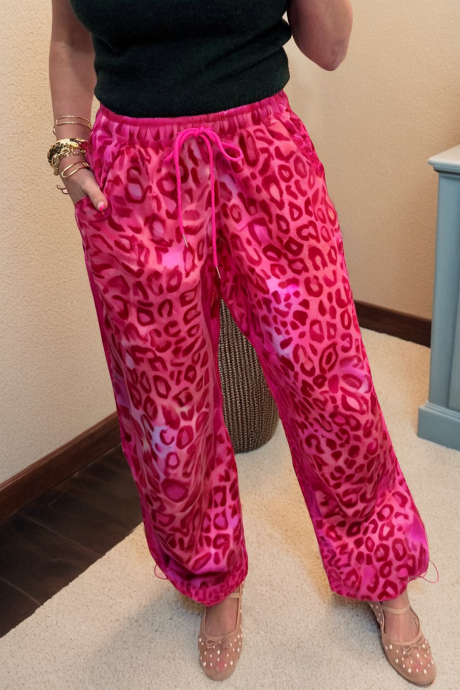 レッドヒョウ柄ドローストリングアニマルジョガーパンツ