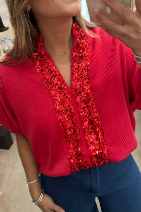 Chemisier rouge vif en sergé côtelé uni à empiècements de sequins et col en V
