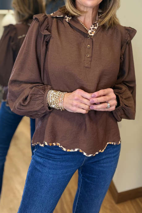 コーヒー色のヒョウ柄パッチワークディテールハーフボタンフリルディテールロングスリーブブラウス