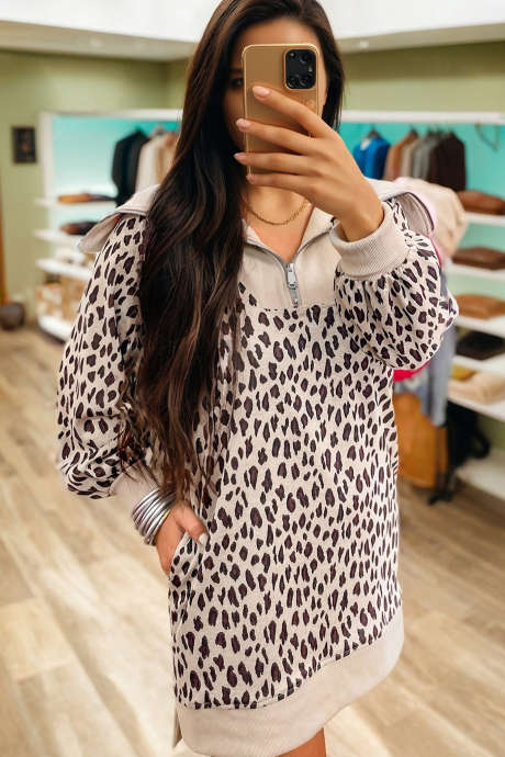 カーキ色のヒョウ柄ジップアップカラーのパッチワークシフトミニドレス