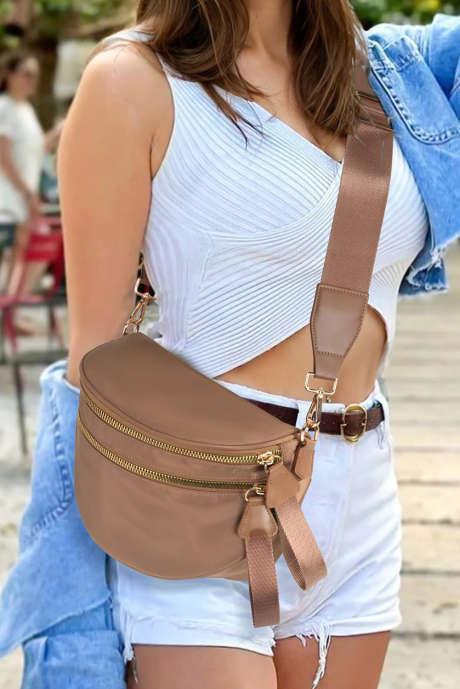 Nastavitelná taška přes rameno ve tvaru půlměsíce s dvojitým zipem od značky Camel