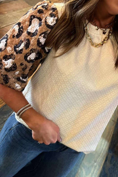 Beige Plus Size Leopard Puff Sleeve Patchwork Textured Top