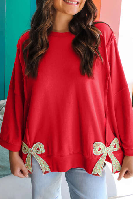 Moletom folgado com patchwork, laço floral vermelho vibrante, costura aparente e fenda LC25320671-P3