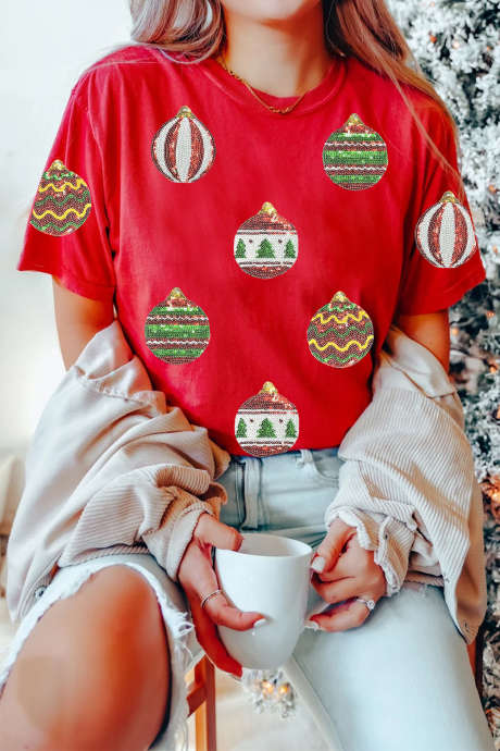 T-shirt graphique à paillettes avec boules de Noël rouges