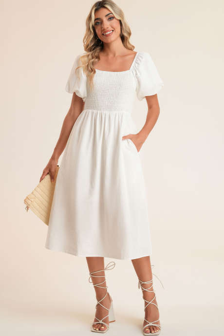 Vestido midi branco personalizado com decote quadrado e manga bufante curta