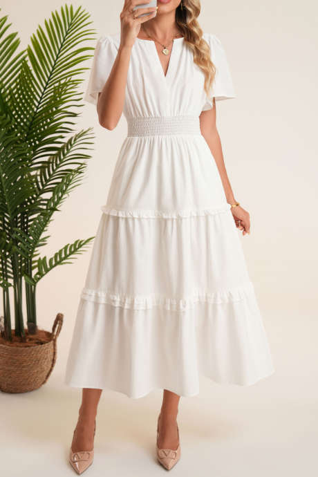 Vestido branco personalizável com corpete de botões e manga curta, cintura alta e camadas