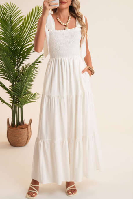 Vestido longo branco com alças de nó personalizáveis, corpete franzido e camadas em branco