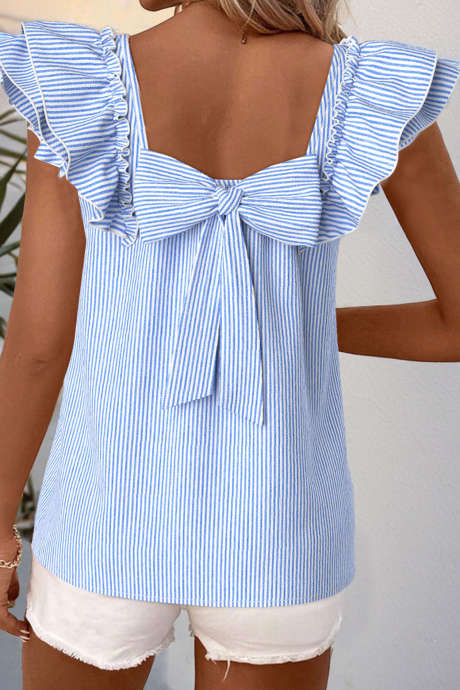 Taivaansininen raidallinen neliönmuotoinen rusettikoristeinen röyhelöinen lyhythihainen pusero